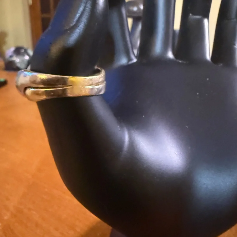 Gold Twisted Knot Ring - Picture 8 of 13